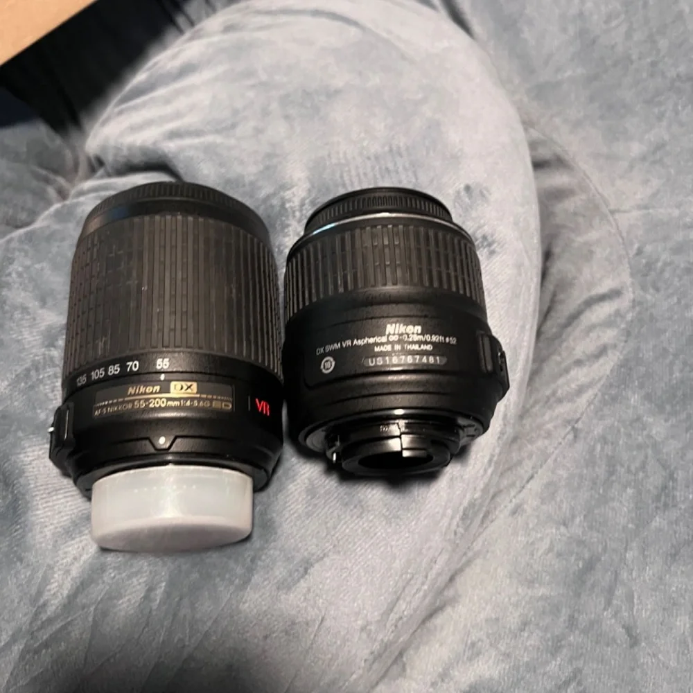 Nikon D 3000